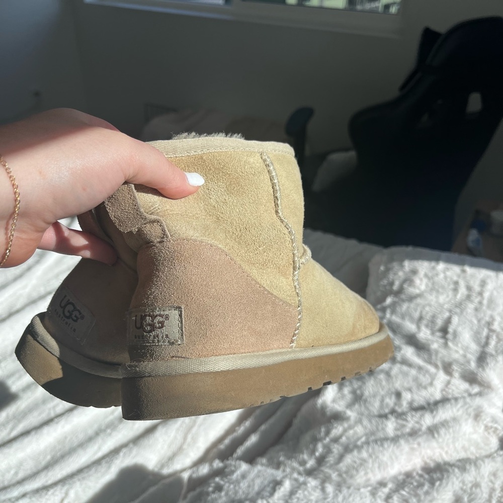 UGG MINI ANKLE BOOTS
